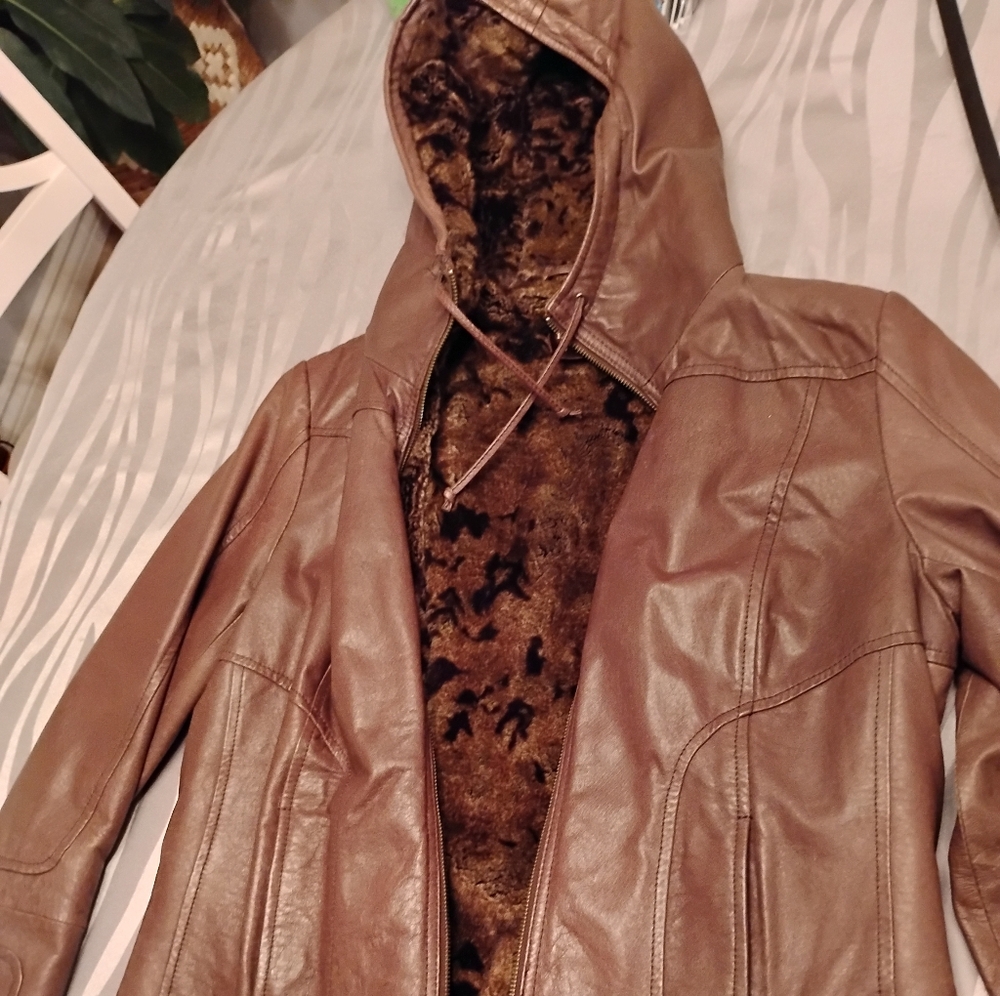 Women's winter Leather Jacket, Danier, L